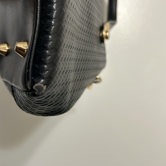M X JaoLan | Black Purse textured surface - Picture 8 of 10